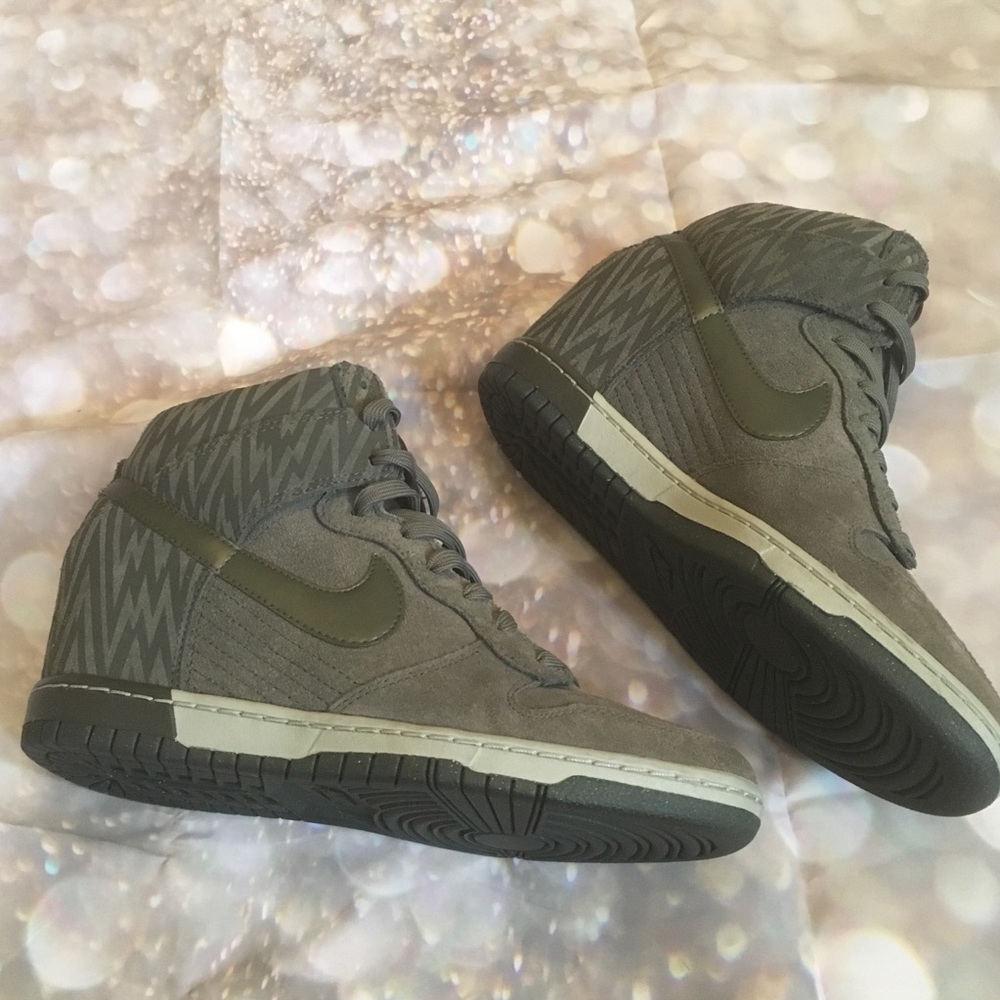 Nike Women’s Sky Hi Dunk Print Mica Green Sz 9 - Picture 8 of 8